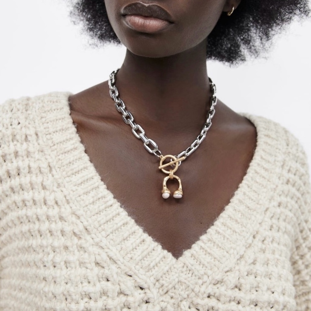 Zara Chunky Oversized Knit V-Neck Warm Cozy Soft Cream Sweater Size Large - Picture 3 of 12